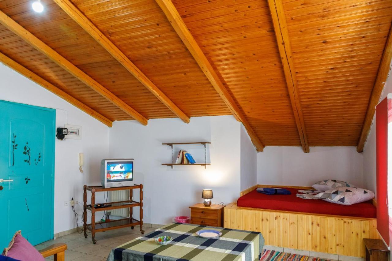 Apartament Ρήγας: Όμορφα Στο Μεσολόγγι. Δ2 Zewnętrze zdjęcie
