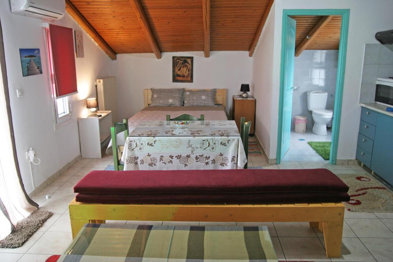 Apartament Ρήγας: Όμορφα Στο Μεσολόγγι. Δ2 Zewnętrze zdjęcie