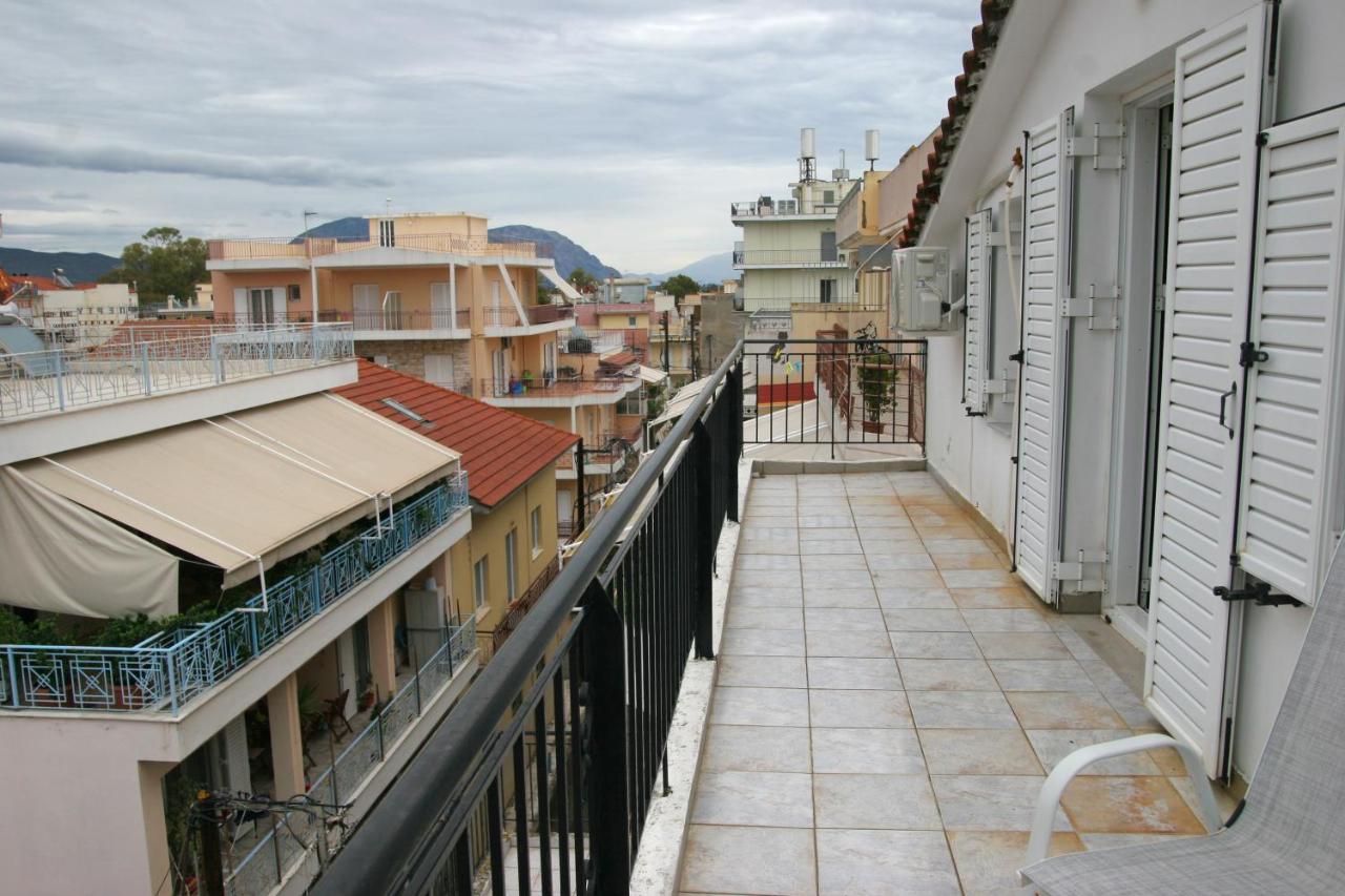 Apartament Ρήγας: Όμορφα Στο Μεσολόγγι. Δ2 Zewnętrze zdjęcie